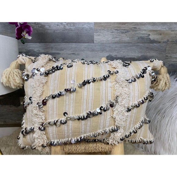 Vintage Moroccan Handira Pillow: Sequined Wedding Blanket Cushion 03YS00676 - Picture 9 of 9